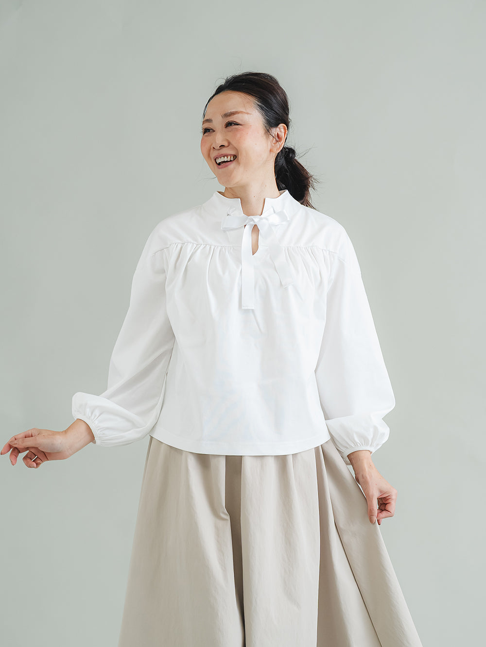 スリットネック リボンプルオーバー 接触冷感T