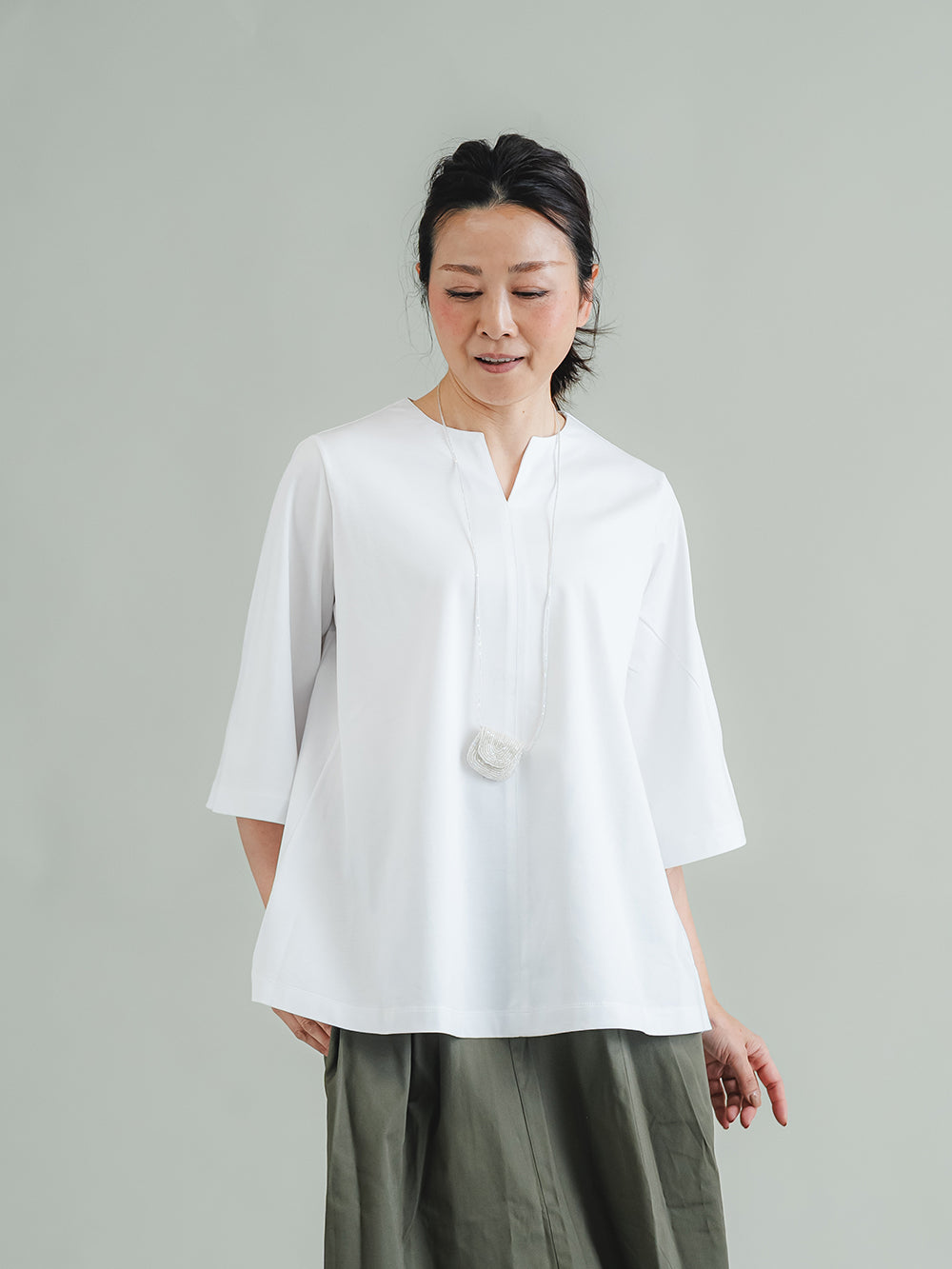スリットネック 七分丈 接触冷感T – TORIHS WHITE GALLERY