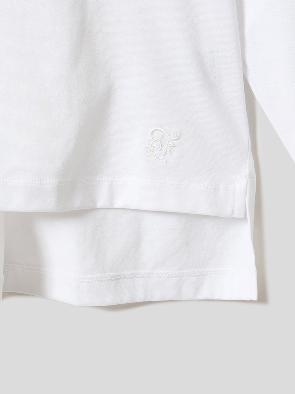 バックギャザー長袖T