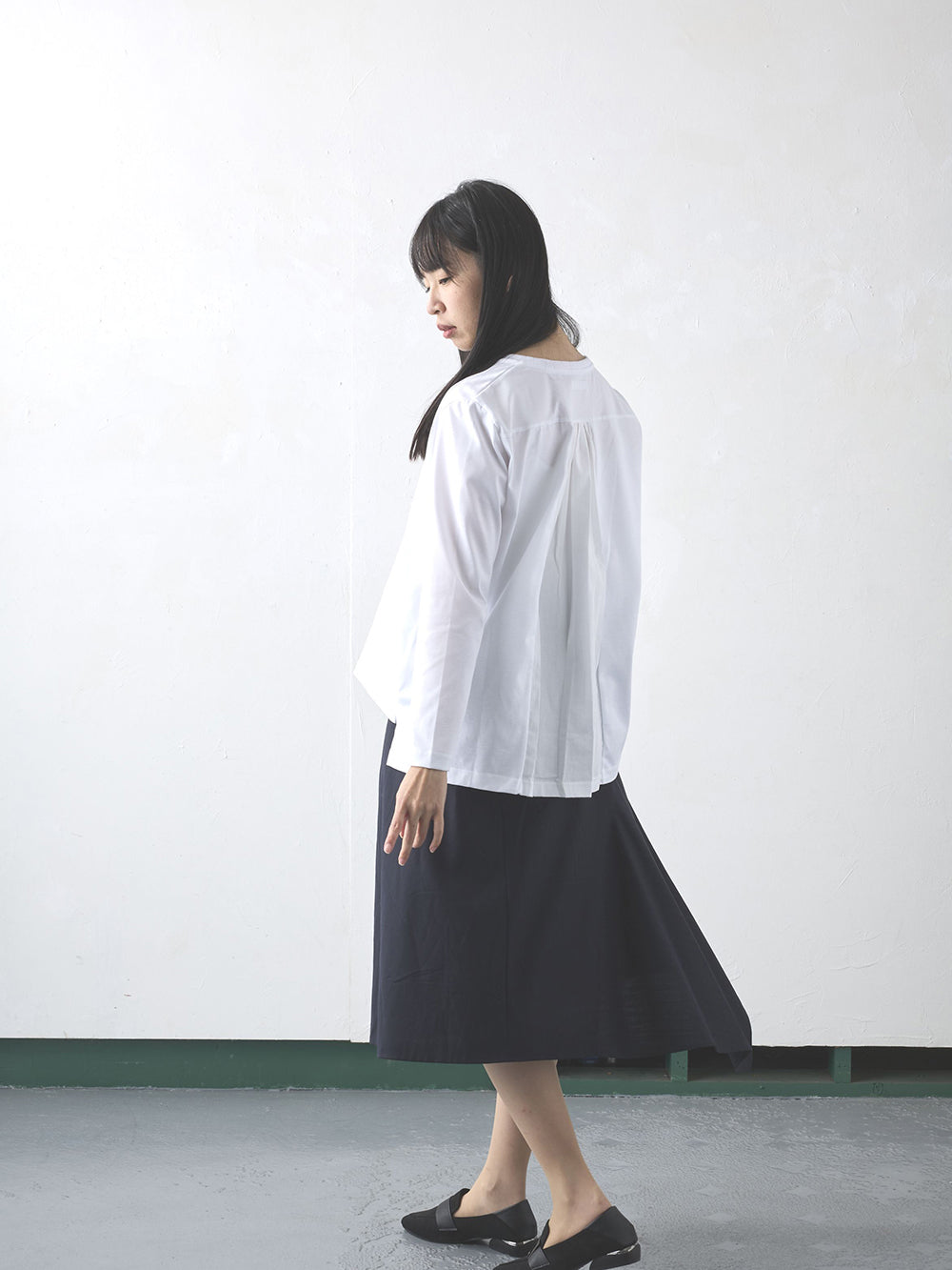 バックギャザー長袖T