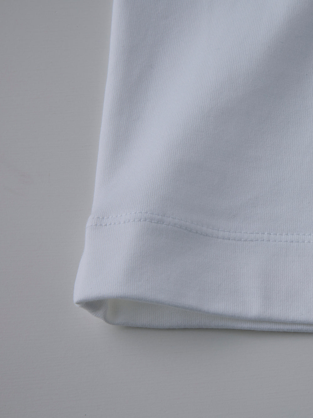 モックネック長袖T