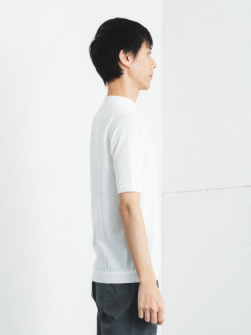 ニットT／レギュラーフィット／ハイネック
