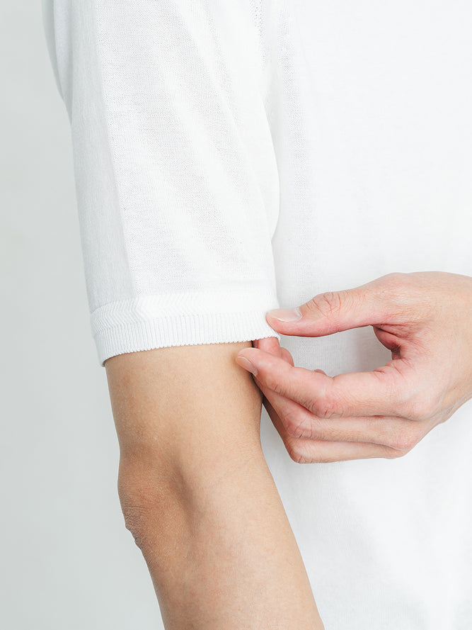 ニットT／レギュラーフィット／ハイネック