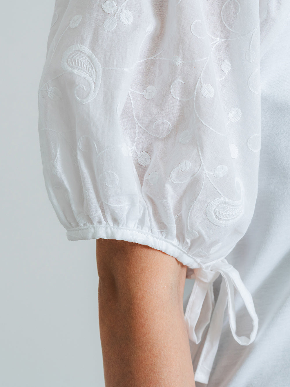 パフスリーブT(ペイズリー柄)