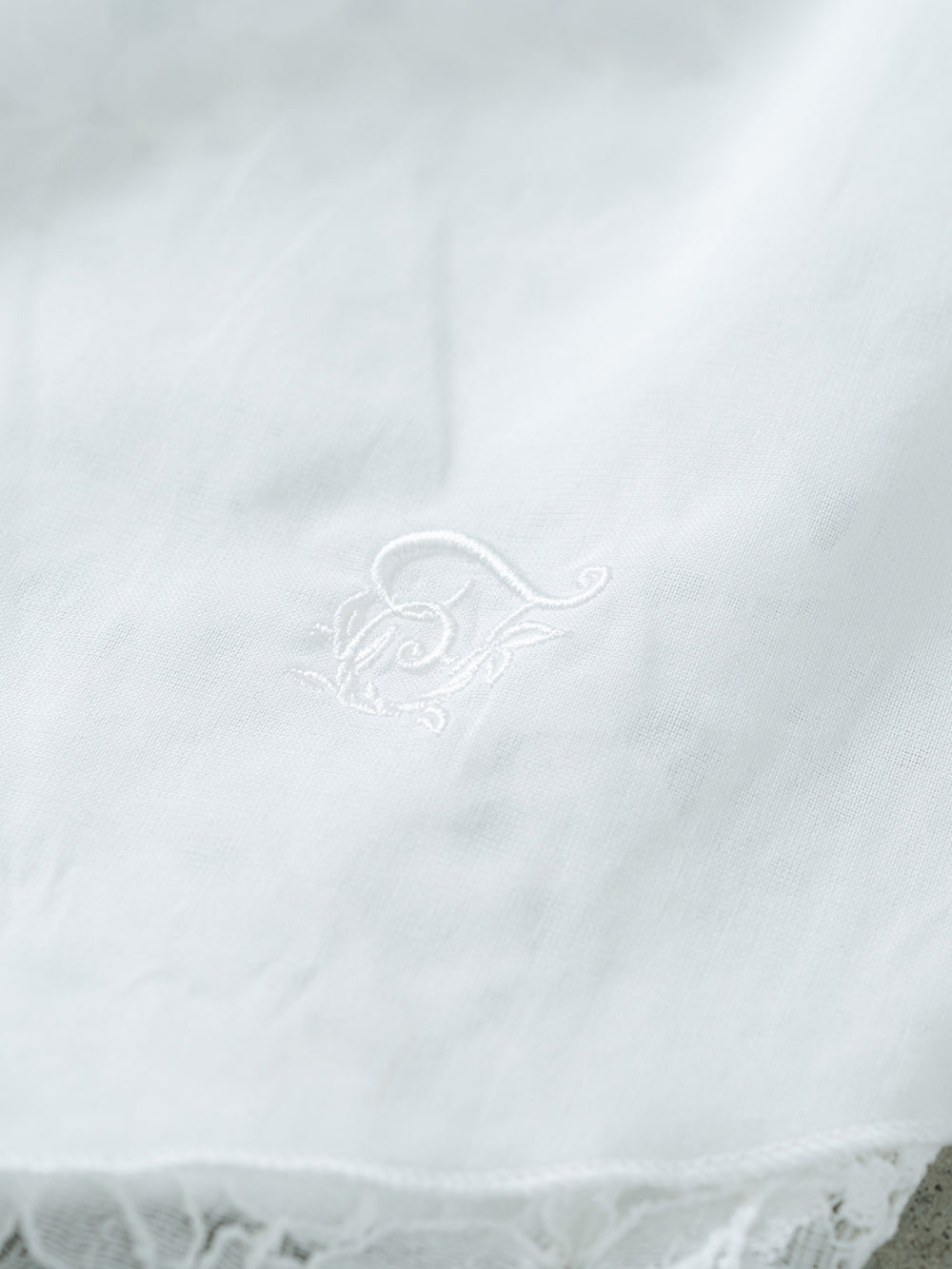 フロントレースT(花柄)