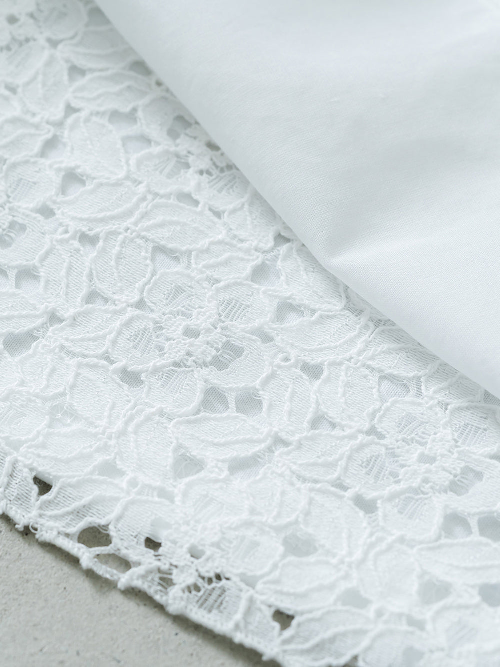 フロントレースT(花柄)