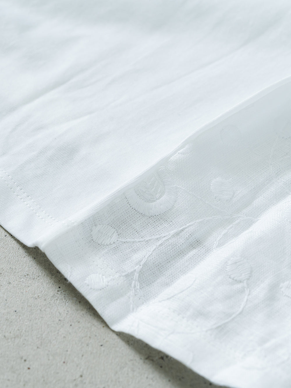 バックレースT(ペイズリー柄)