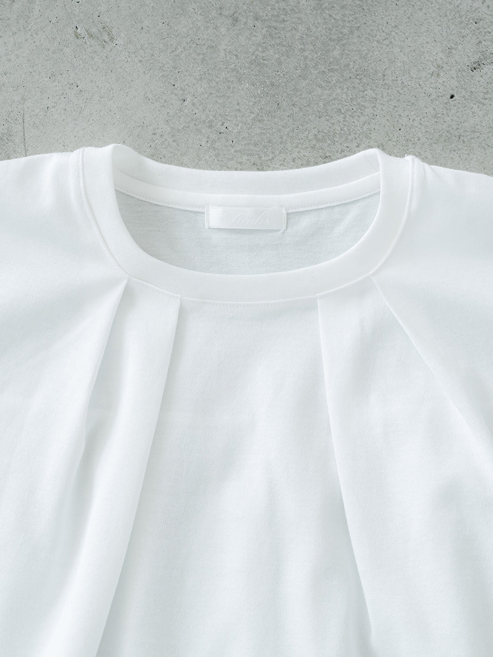 バックギャザーT