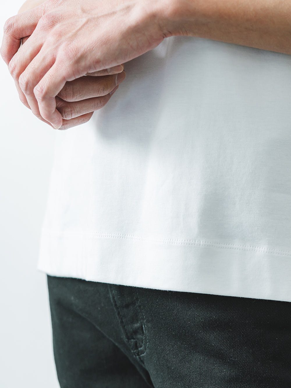 スビンプラチナムT／スリムフィット／Vネック