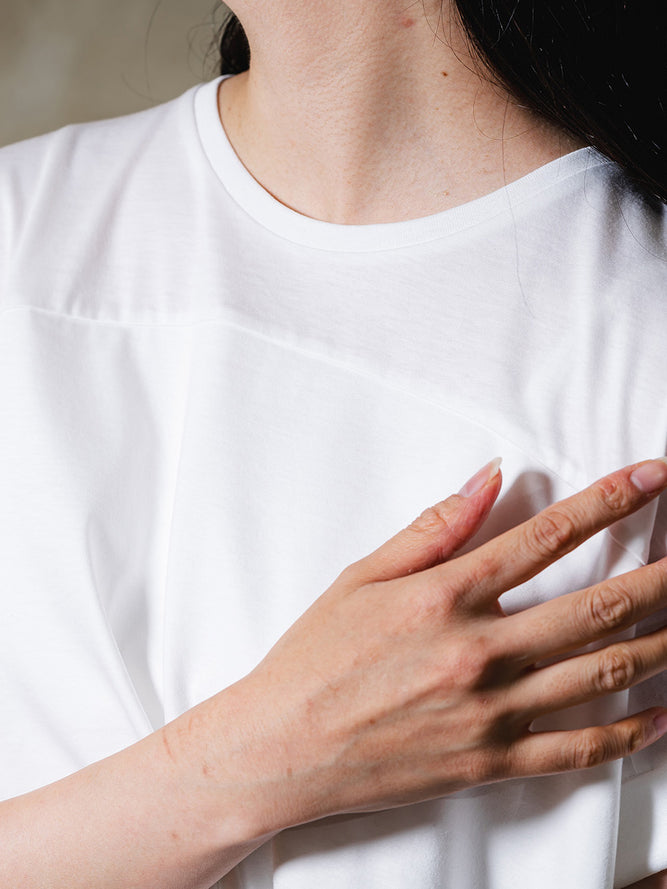 透けにくい白T