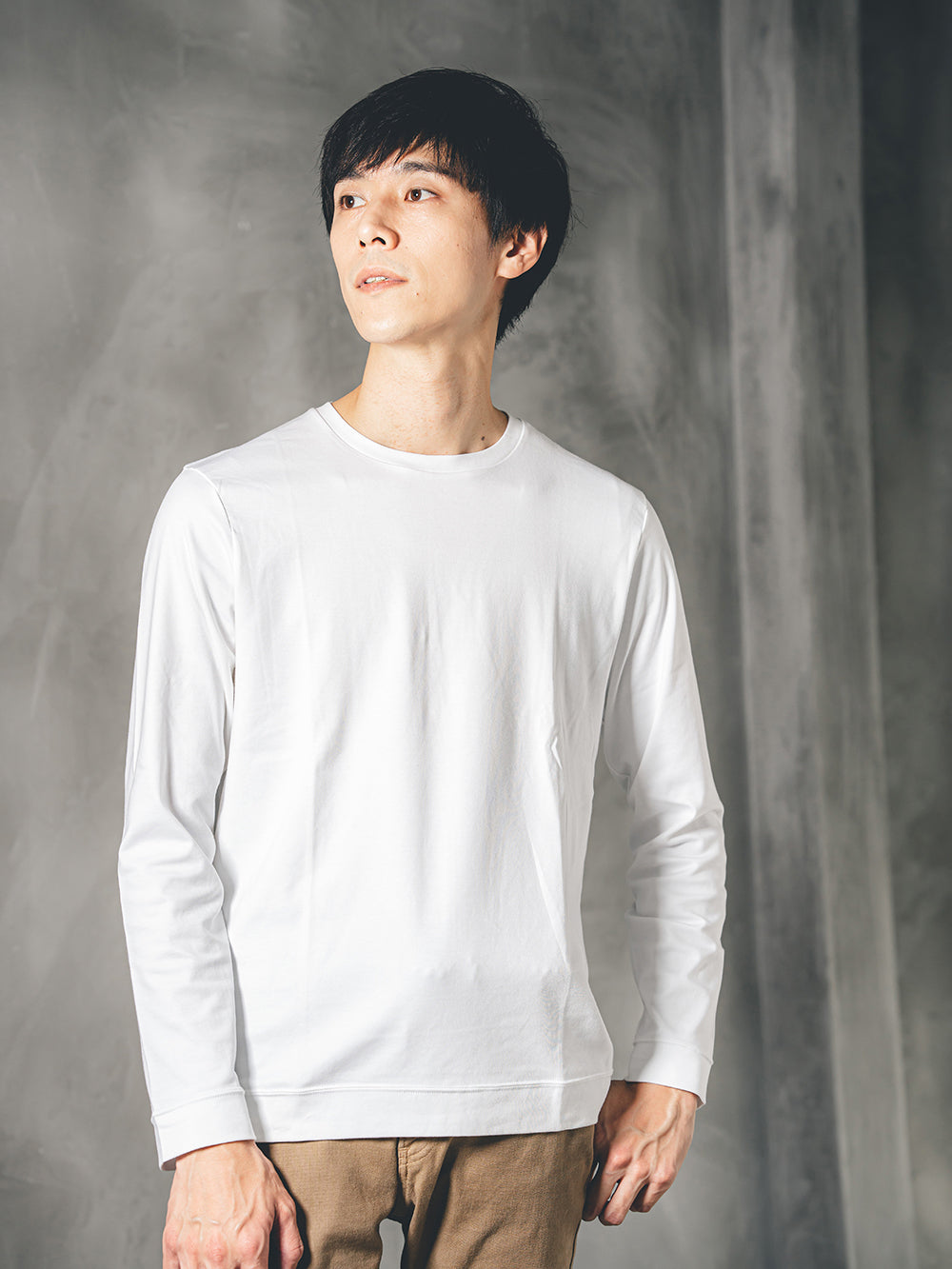 スビンプラチナム長袖T／スリムフィット／クルーネック – TORIHS WHITE